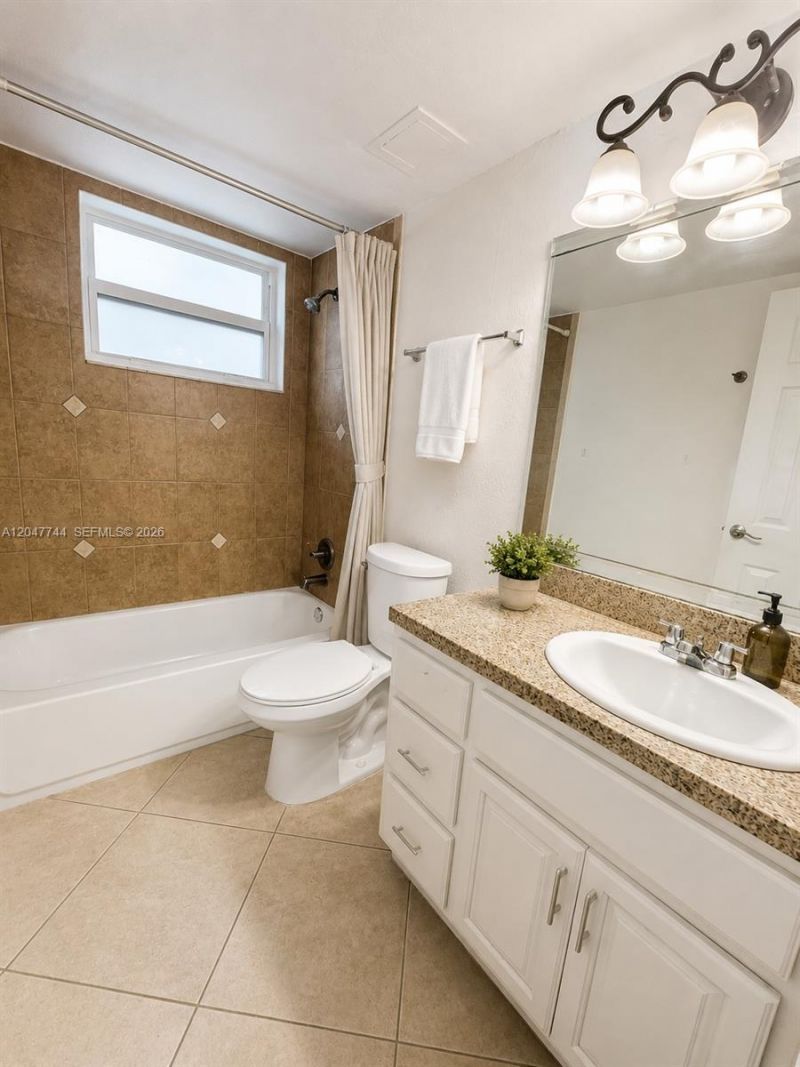 8601 SW 94th St, Unit 105W, Miami, FL 33156 Photo