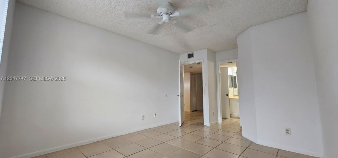 990 Coral Club Dr , Unit 990, Coral Springs, FL 33071 Photo