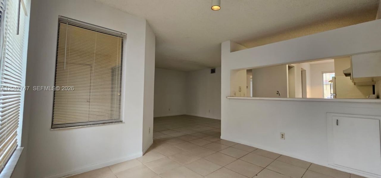 990 Coral Club Dr , Unit 990, Coral Springs, FL 33071 Photo
