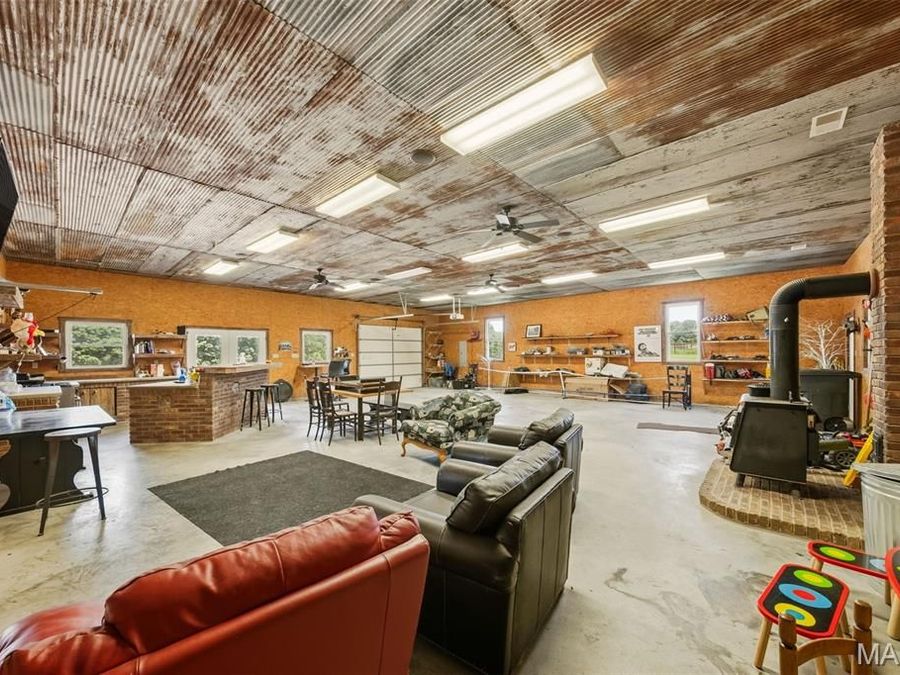 Property Image 63