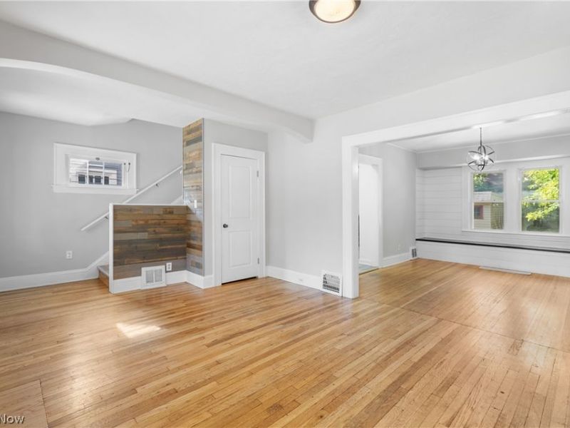 3005 Colburn Avenue, Cleveland, OH 44109 Photo 12
