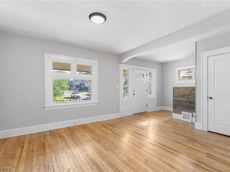 3005 Colburn Avenue, Cleveland, OH 44109 Photo 8
