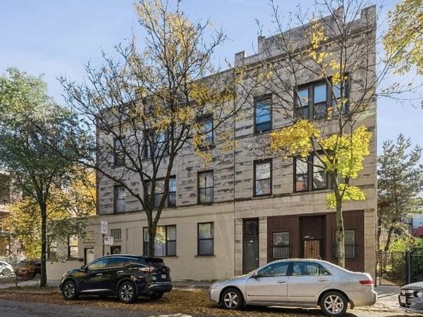 1037 W Polk Street, Unit 1R, Chicago, IL 60607