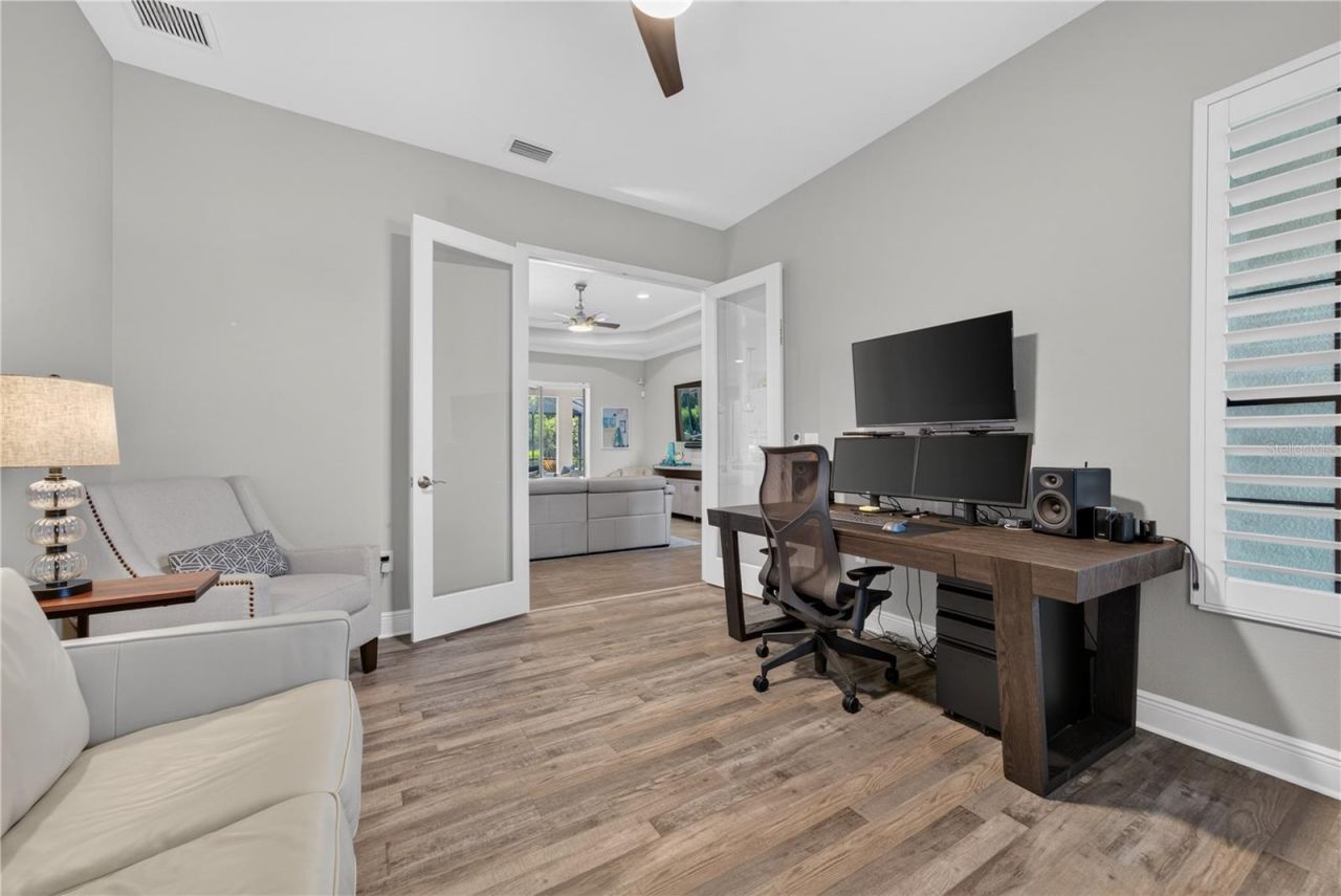 8276 Larkspur Circle, Sarasota, FL 34241 Photo