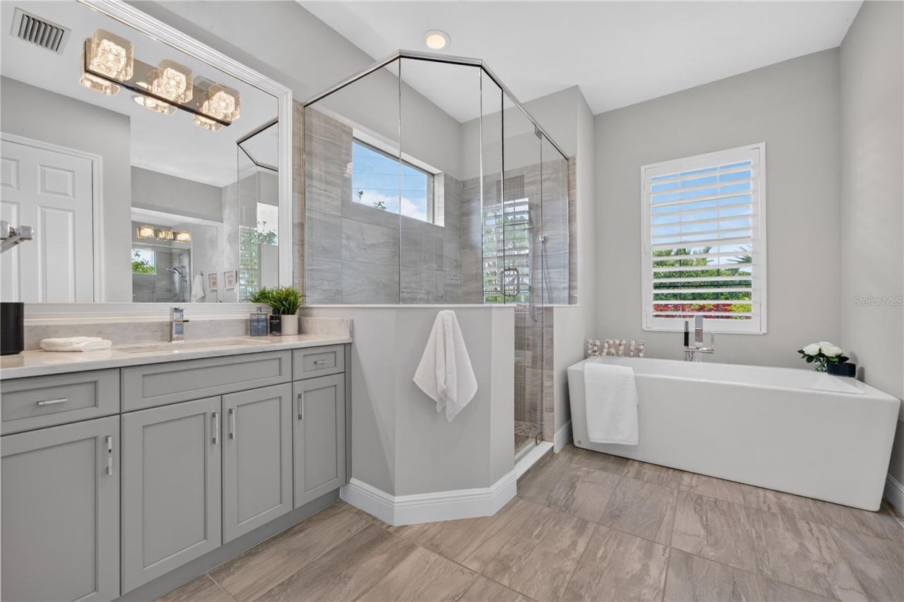 8276 Larkspur Circle, Sarasota, FL 34241 Photo