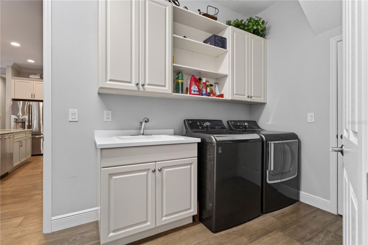 8276 Larkspur Circle, Sarasota, FL 34241 Photo