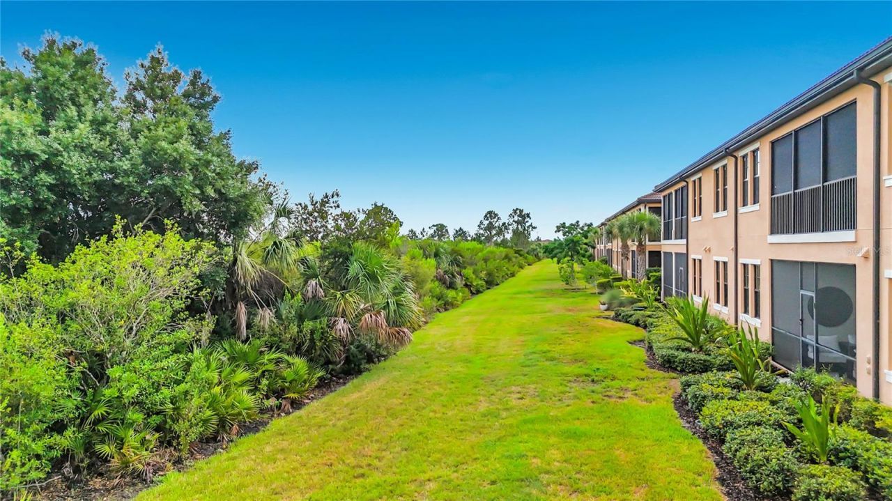 10051 Crooked Creek Drive , Unit 102, Venice, FL 34293 Photo