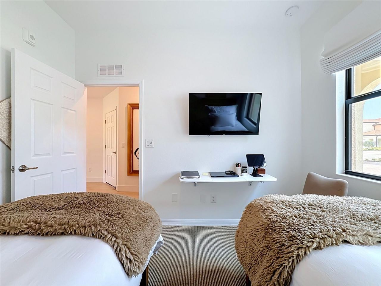 10051 Crooked Creek Drive , Unit 102, Venice, FL 34293 Photo