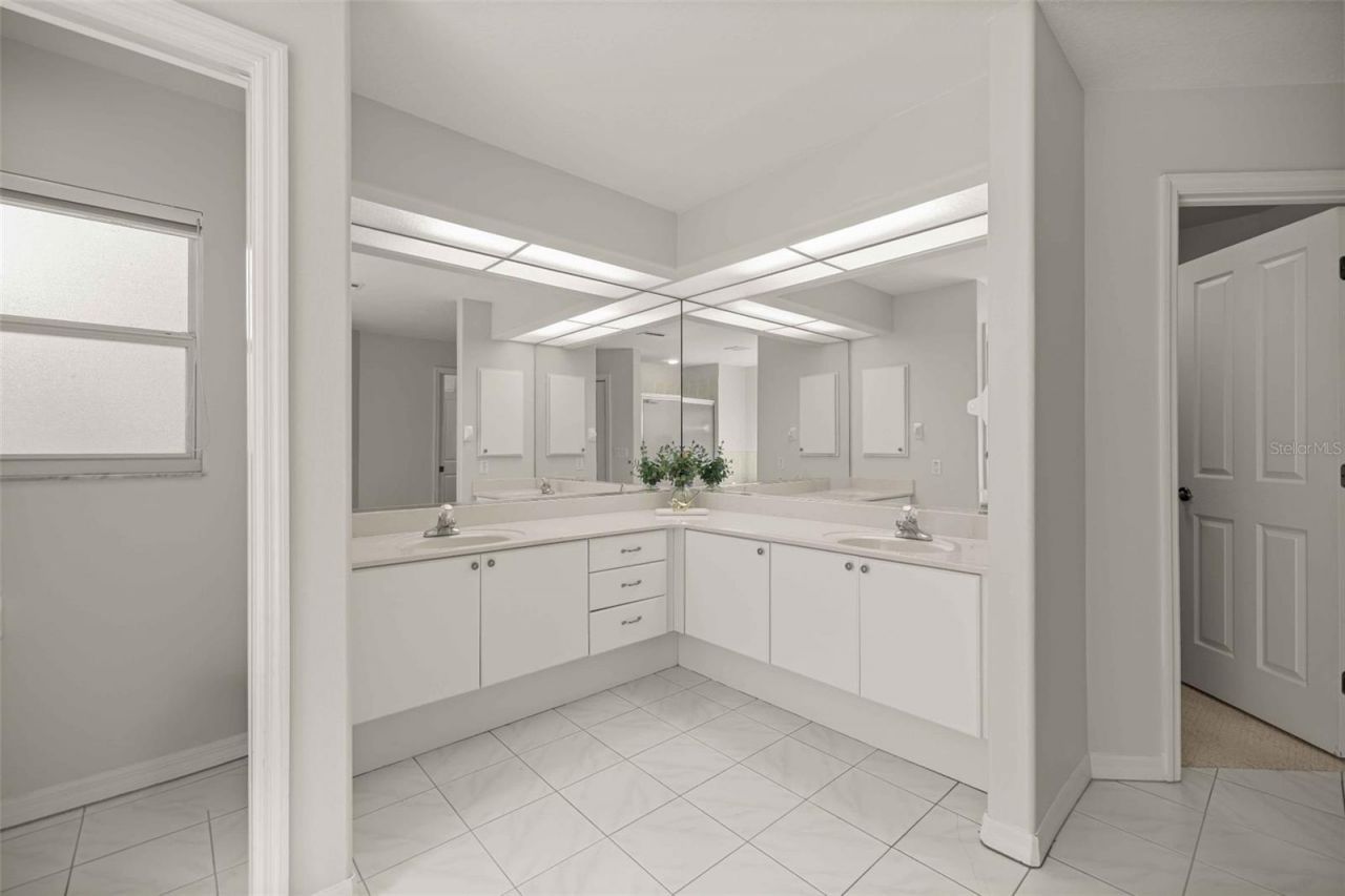 4890 W Geyser Court, Beverly Hills, FL 34465 Photo