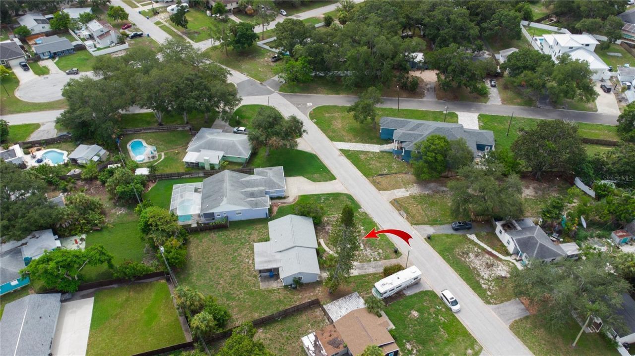 525 Hampton Avenue Ne, Saint Petersburg, FL 33703 Photo