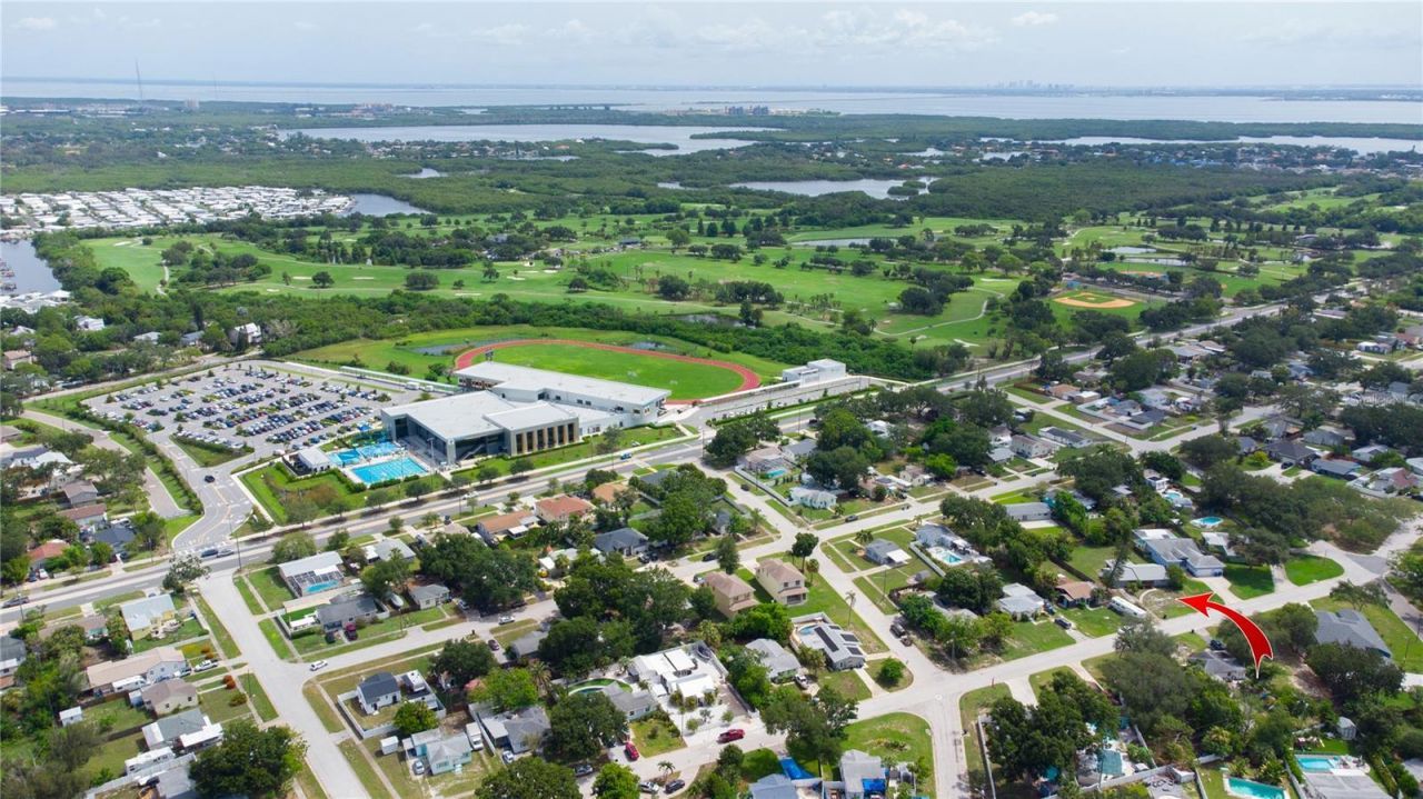 525 Hampton Avenue Ne, Saint Petersburg, FL 33703 Photo