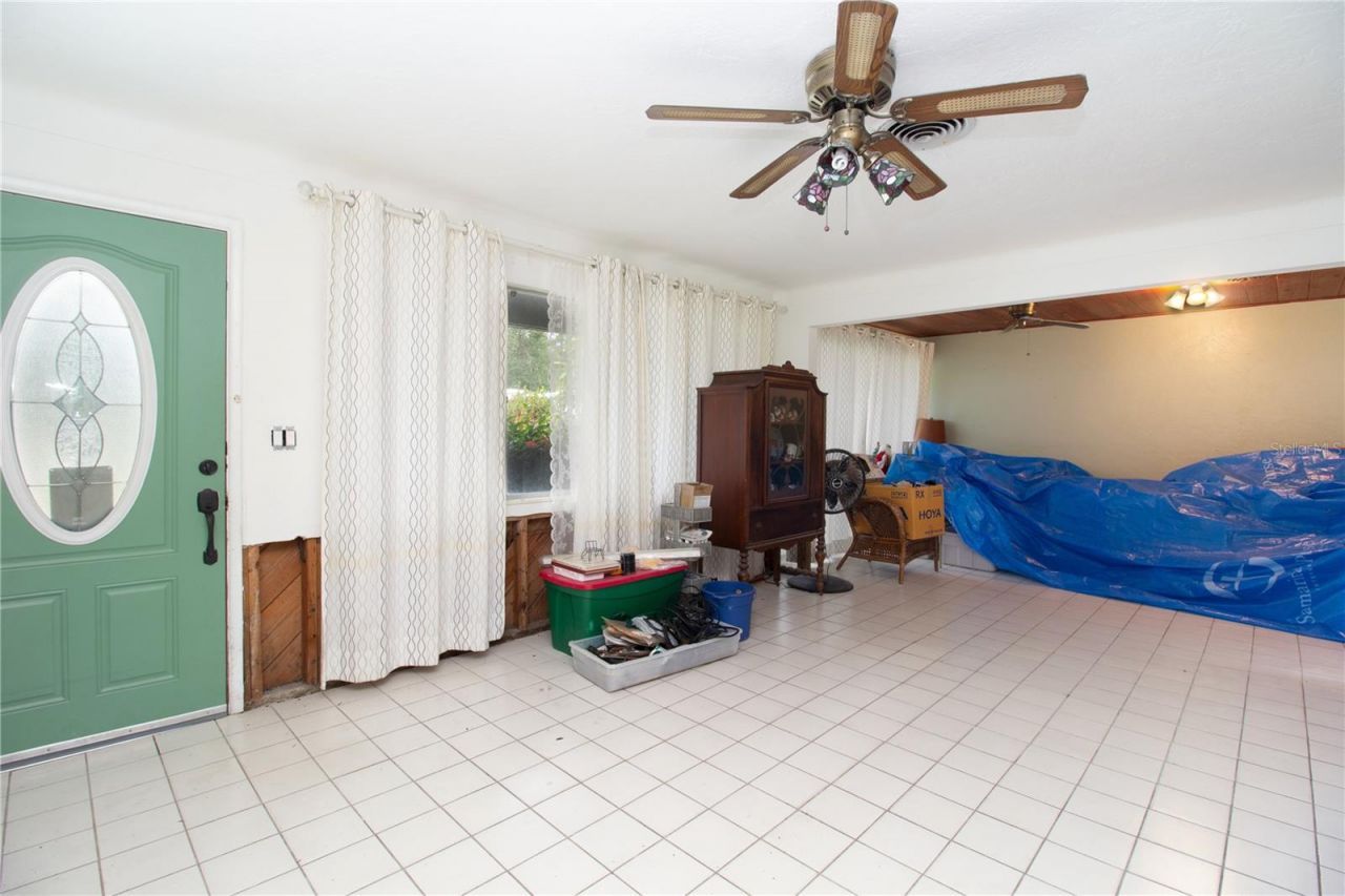525 Hampton Avenue Ne, Saint Petersburg, FL 33703 Photo