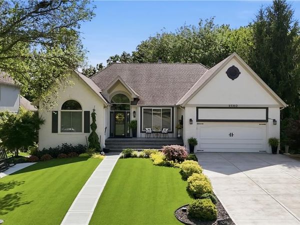 15312 Woodson Lane, Overland Park, KS 66223