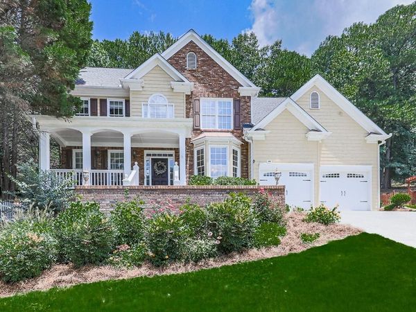 422 Old Deerfield Lane , Woodstock, GA 30189