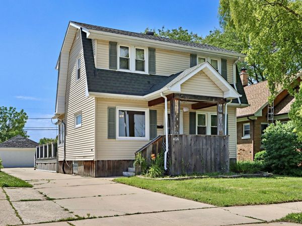 4126 18th Ave, Kenosha, WI 53140
