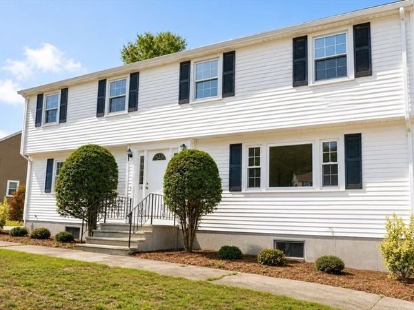 18 Andrea Dr, Unit 18, Canton, MA 02021