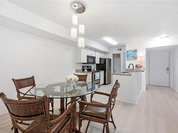 2106 Arbour Walk CIR , Unit 2911, NAPLES, FL 34109