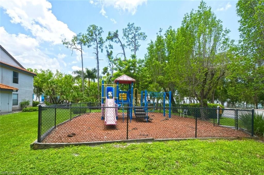 2106 Arbour Walk Cir, Unit 2911, Naples, FL 34109 Photo