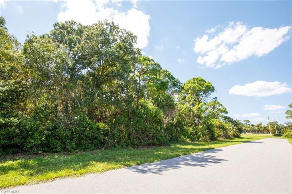 175 Sesame Rd E, Rotonda West, FL 33947 Photo