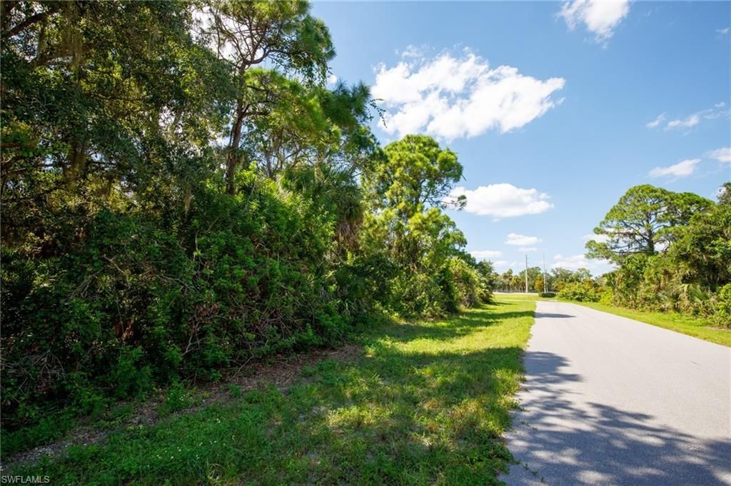 175 Sesame Rd E, Rotonda West, FL 33947 Photo