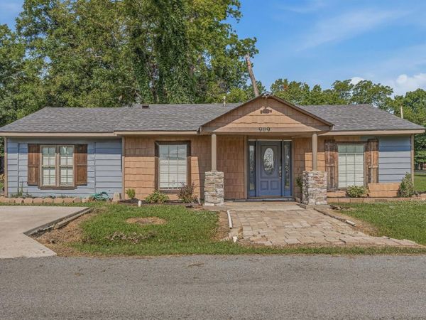 909 Kenwood Avenue, Lepanto, AR 72354