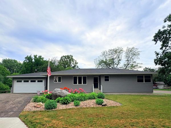 501 W College Drive, Marshall, MN 56258