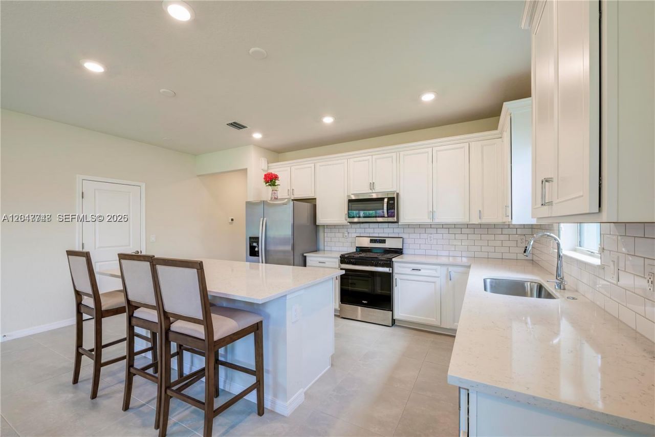 12300 SW Myrtle Oak Dr , Port Saint Lucie, FL 34987 Photo
