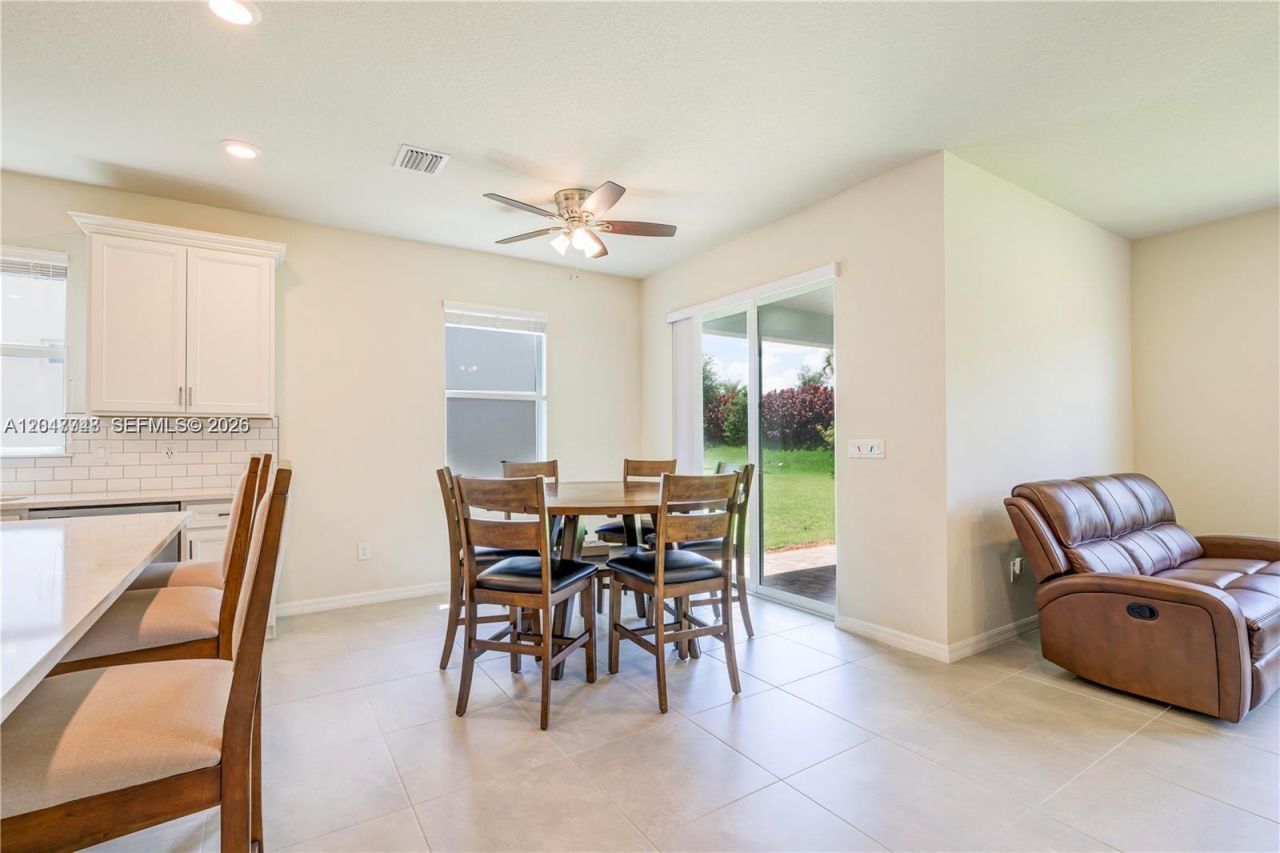 12300 SW Myrtle Oak Dr , Port Saint Lucie, FL 34987 Photo