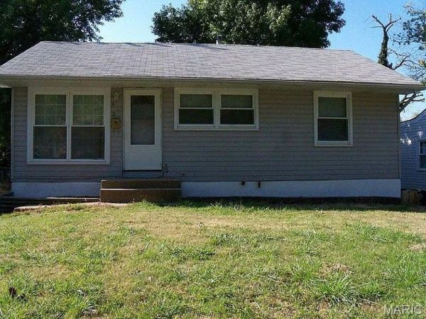 310 Midlothian Road , Unincorporated, MO 63137