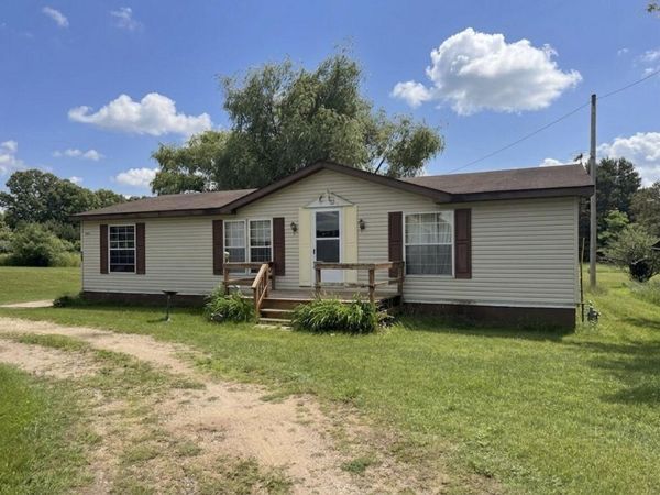 4546 Russell Street NE, Cedar Springs, MI 49319