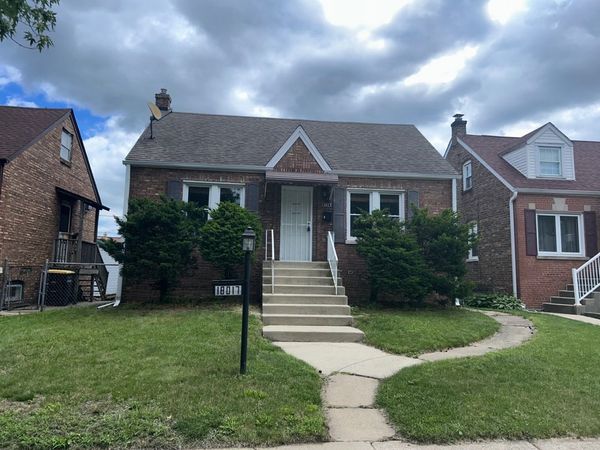 18017 Oakwood Avenue , Lansing, IL 60438