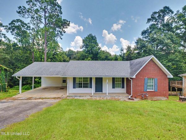 407 S Dorothy Street, Wiggins, MS 39577