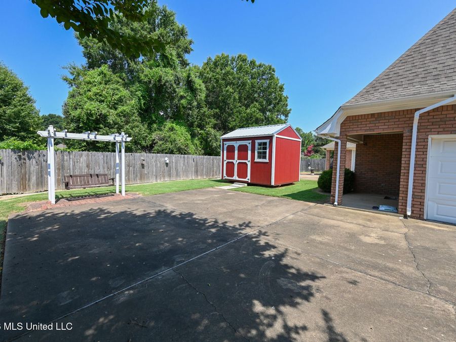Property Image 37