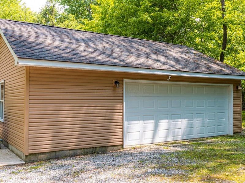 516 Mcintosh Drive , Howard, OH 43028 Photo 2