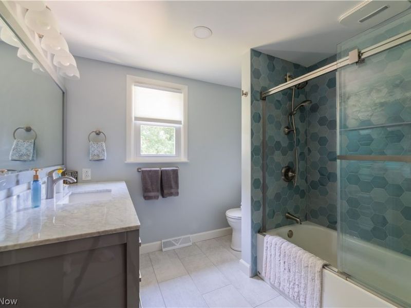 1507 Tamarisk, Poland, OH 44514 Photo 14