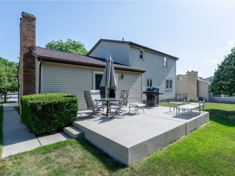 1507 Tamarisk, Poland, OH 44514 Photo 21