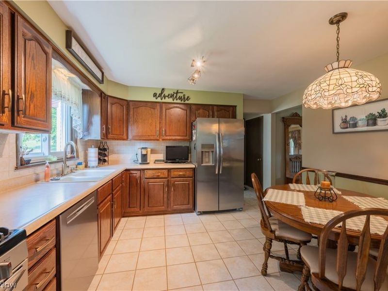 1507 Tamarisk, Poland, OH 44514 Photo 8