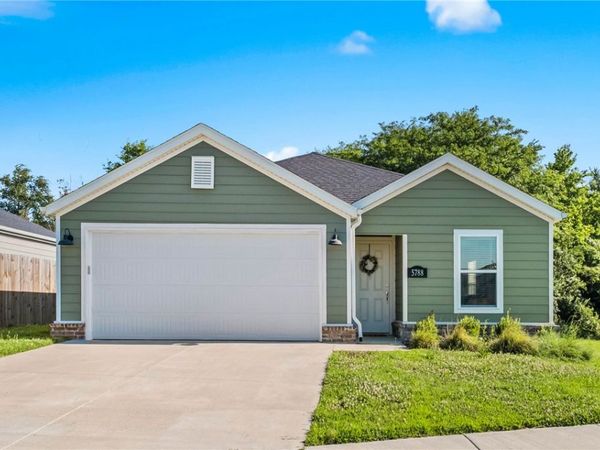 5788 W Greens Chapel Road , Fayetteville, AR 72704