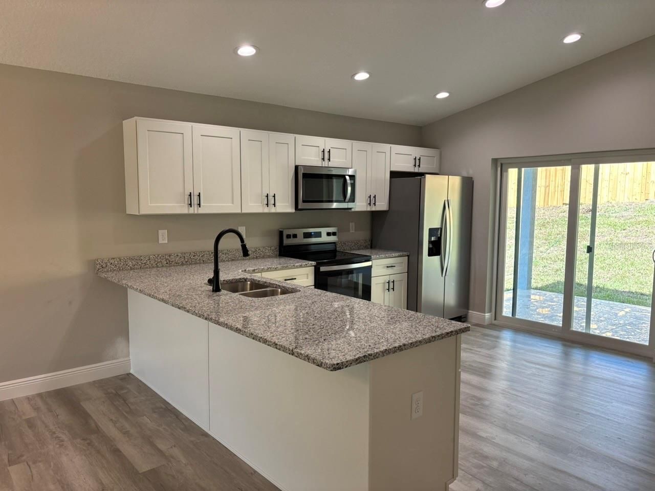 9884 N Lathyrus Terrace , Dunnellon, FL 34433 Photo