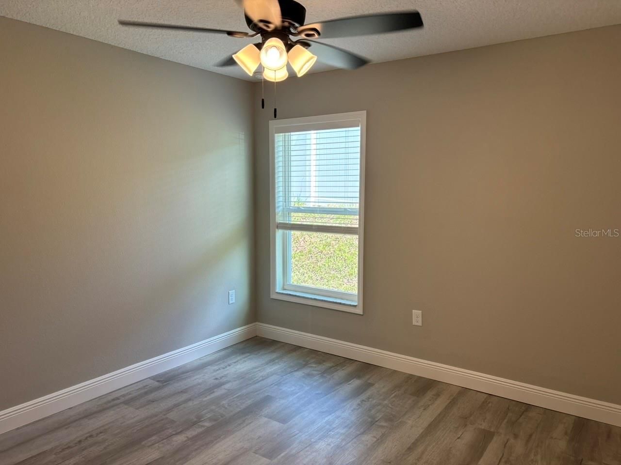 9884 N Lathyrus Terrace , Dunnellon, FL 34433 Photo