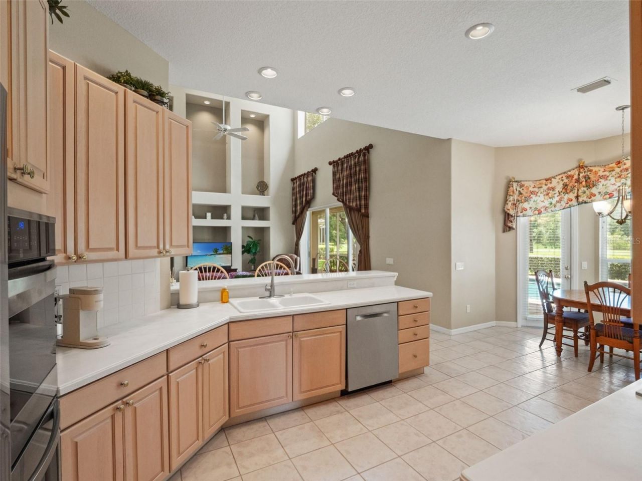 17422 Heather Oaks Place , Tampa, FL 33647 Photo