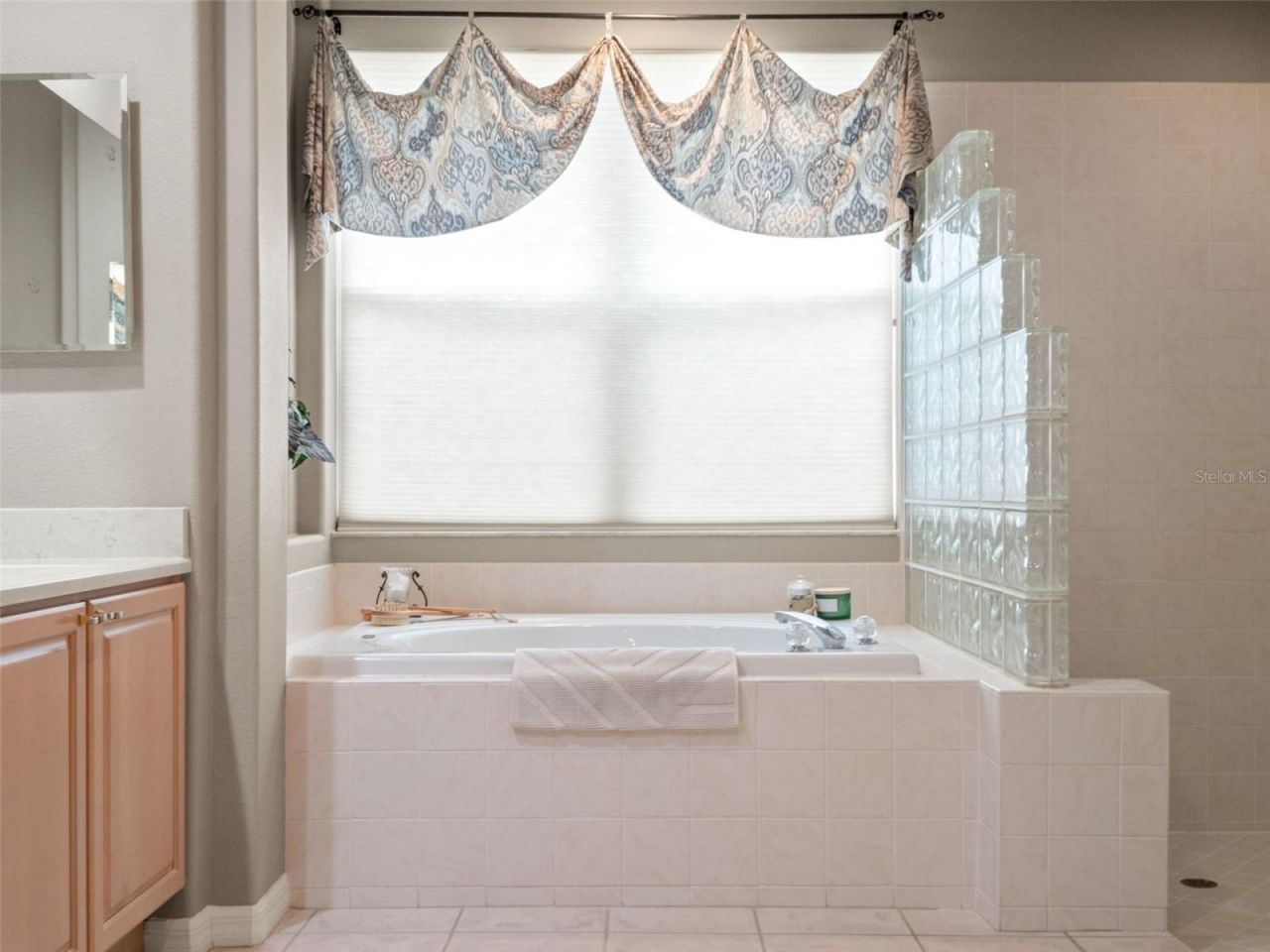 17422 Heather Oaks Place , Tampa, FL 33647 Photo