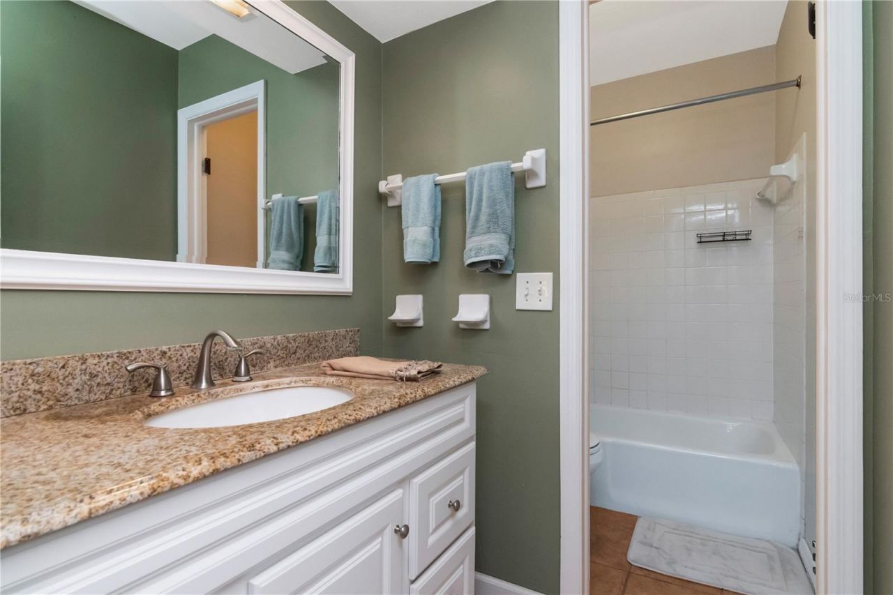 1208 Lady Guinevere Drive , Valrico, FL 33594 Photo