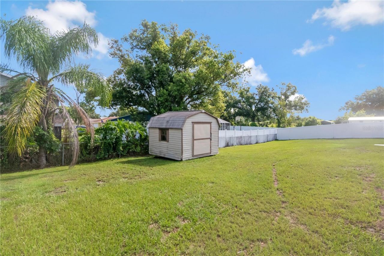 1208 Lady Guinevere Drive , Valrico, FL 33594 Photo