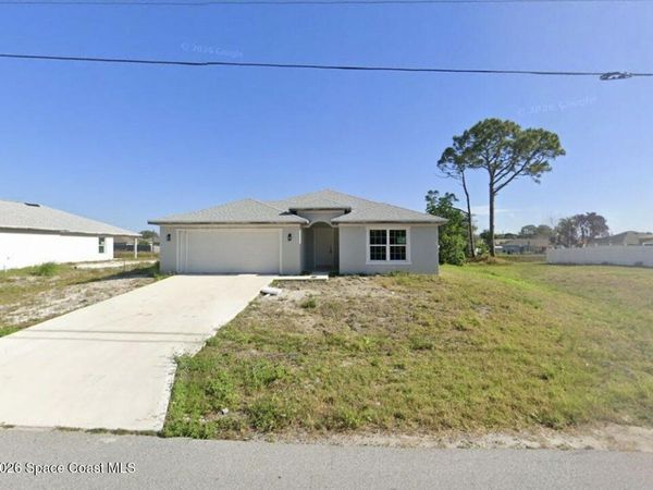 899 Brickell Street SE , Palm Bay, FL 32909