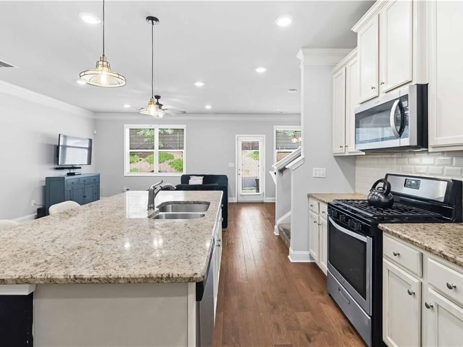 Property Image 9