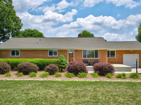 4010 Kernersville Road, Winston-Salem, NC 27107