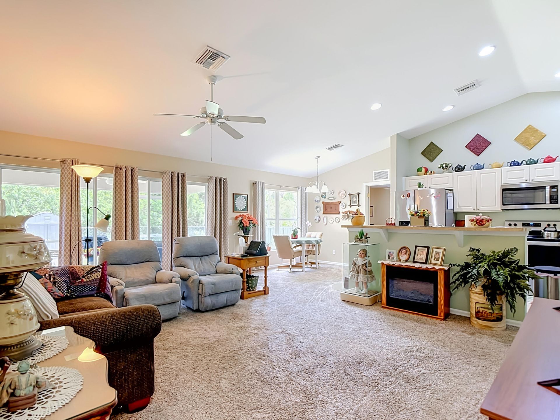 2610 53rd Street W, Lehigh Acres, FL 33971 Photo