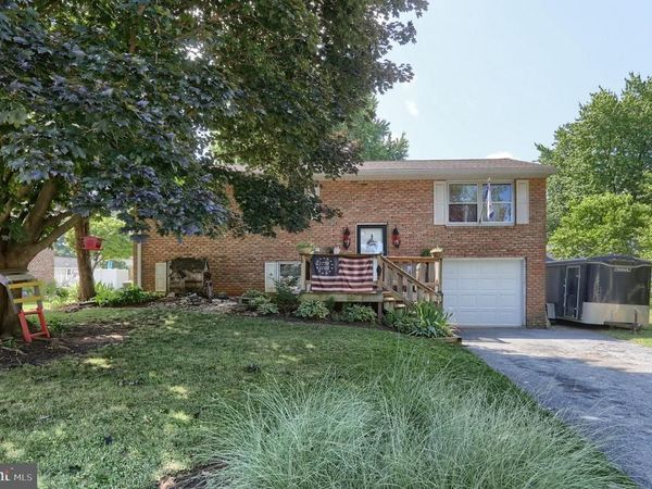 1411 ESTHER DRIVE, LEBANON, PA 17042