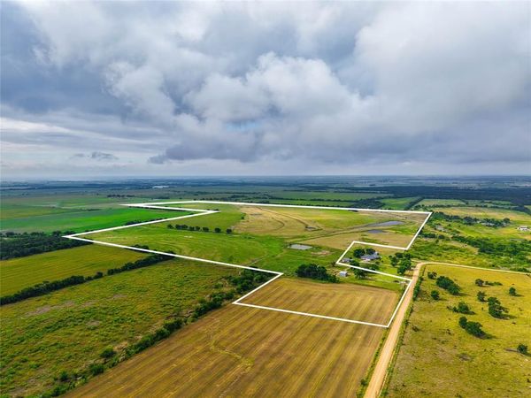 22407 Meeks Road , Burlington, TX 76519